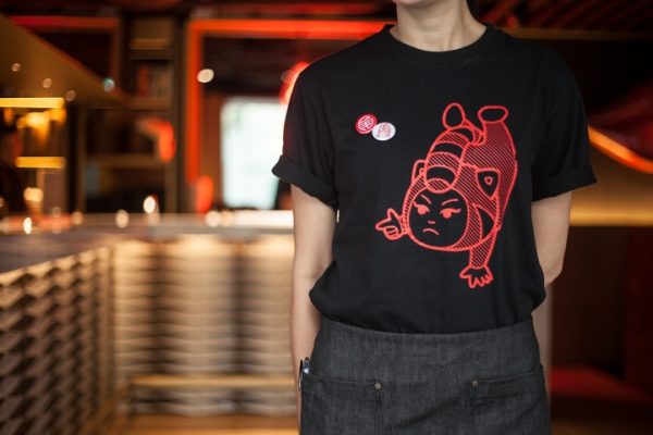 Thương hiệu RedTail thiết kế bởi Bravo Rocks và Kimiaki Yaegashi