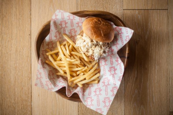 Thương hiệu RedTail thiết kế bởi Bravo Rocks và Kimiaki Yaegashi