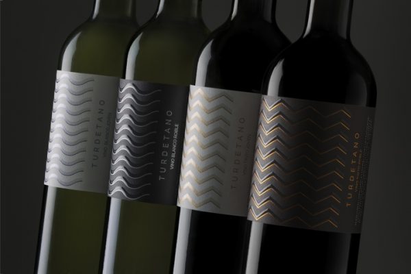 Thương hiệu Turdetano của TSMGO ( The show must go on)